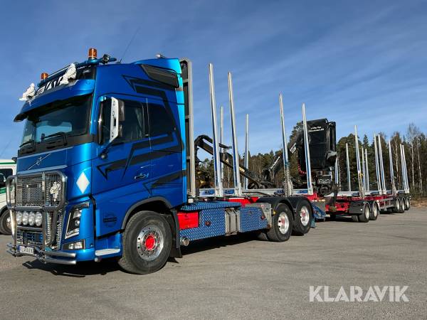 Timmerekipage Volvo FH 16 650 med kran & släp