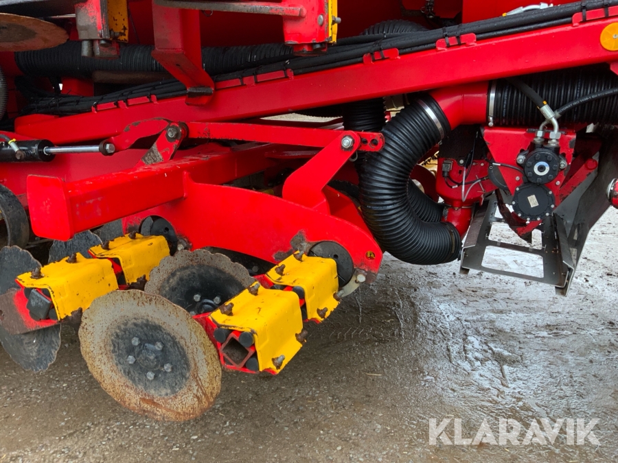 Odamlar meni metroda internet orqali qidirmoqdalar Ofisda yalangoch yapon ayollari