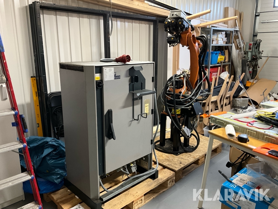 Robot Kuka KR5 med Styrskåp