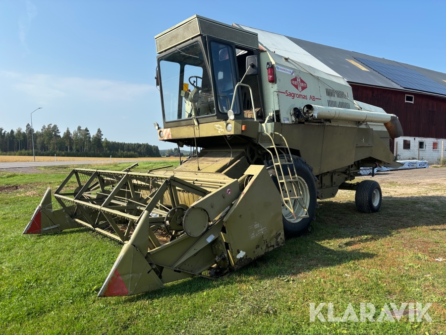 Skördetröska Fortschritt E 512