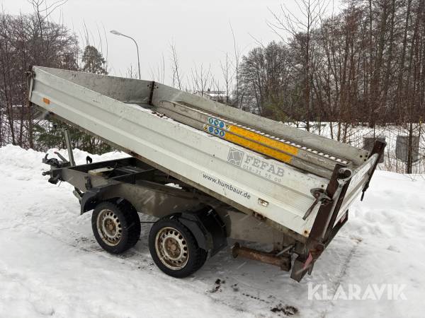Personbilssläp med tipp Humbaur 3313