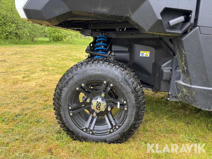 UTV Polaris Ranger XP Kinetic 29.8kW litium Ion med 2 uppsättningar däck