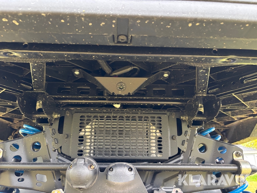 UTV Polaris Ranger XP Kinetic 29.8kW litium Ion med 2 uppsättningar däck