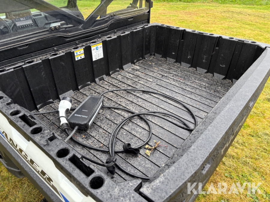 UTV Polaris Ranger XP Kinetic 29.8kW litium Ion med 2 uppsättningar däck