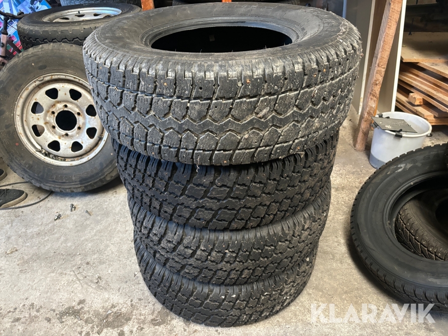 Däck Mastercraft 255/70R16 4 stycken