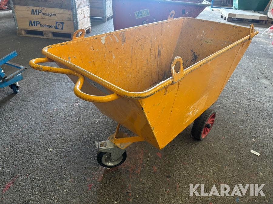 Fodervagn Hörby Bruk F03 - Med lyftöron