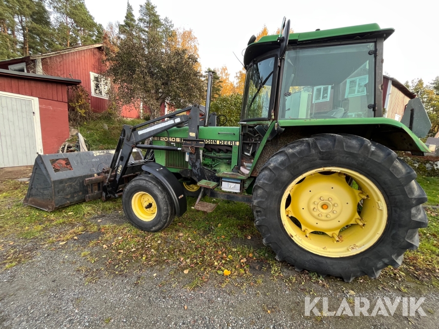 Traktor John Deere 2040S TSS