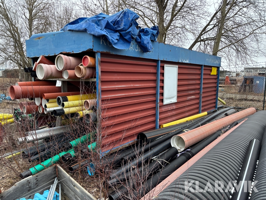 Container/förråd med diverse markrör