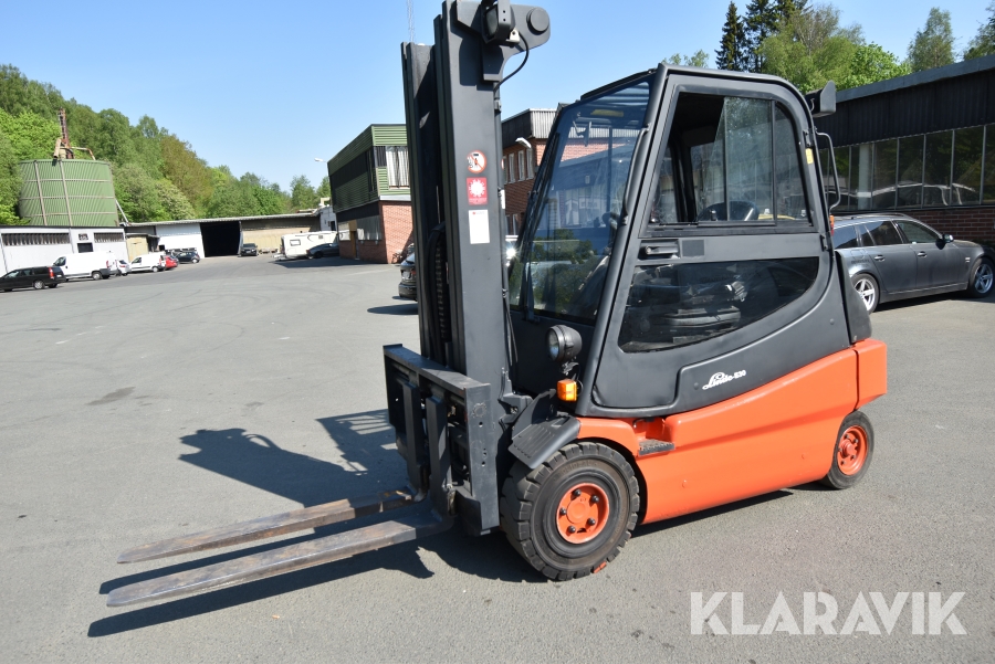 Motviktstruck Linde E30 3000 kg batteridriven