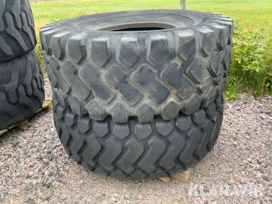 Entreprenaddäck Loadmaster 20.5-25 2st