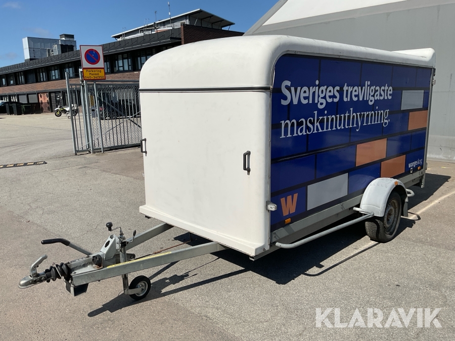 Släp med kåpa Thule