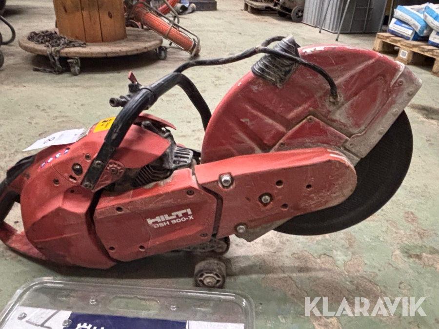 Kapmaskin för betong Hilti DSH 900-X med ny diamantklinga