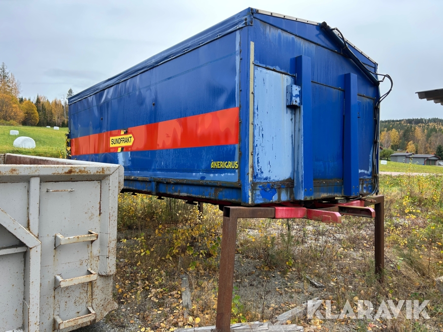 Kameleont flak med tipp och hydraulisk täckning
