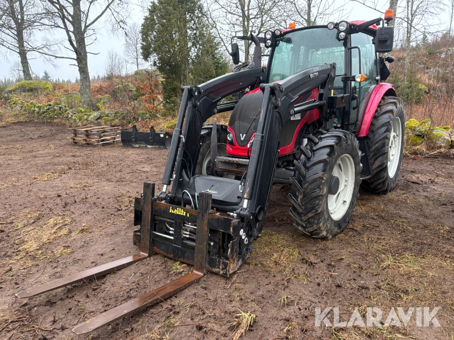 Traktor Valtra A134 Hitech lastare + planerskopa