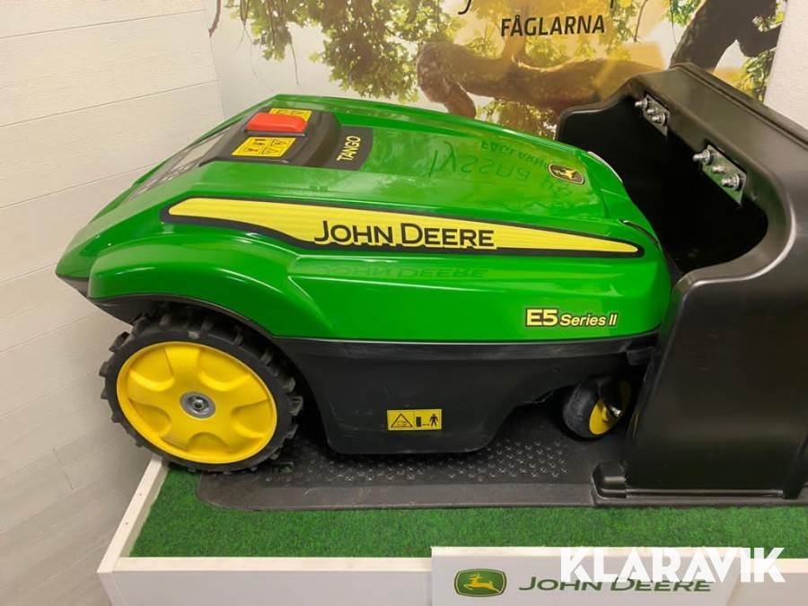 Robotgräsklippare John Deere Tango e5 series ll