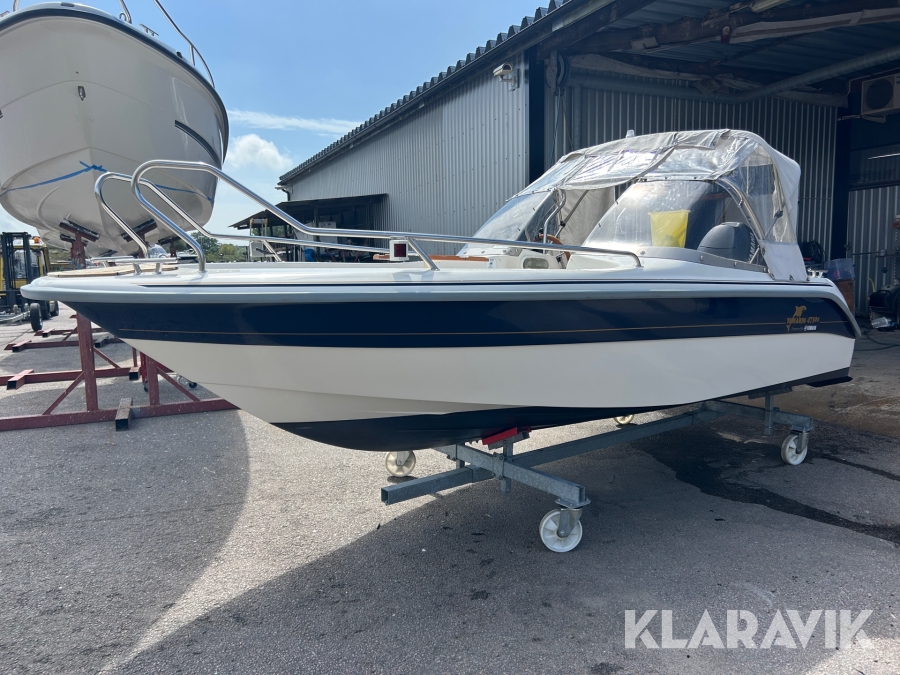 Bowrider ja Yamarin 4730S