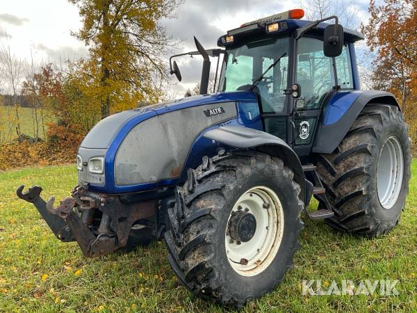 Traktor Valtra T180-4 TwinTrac