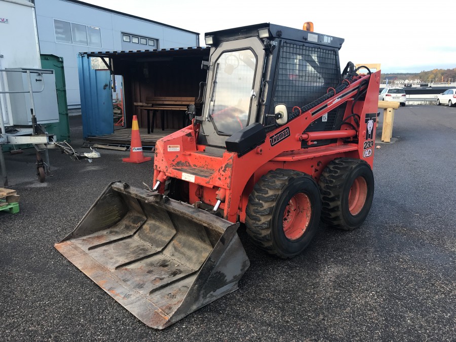 Redskapsbärare Thomas 233HD