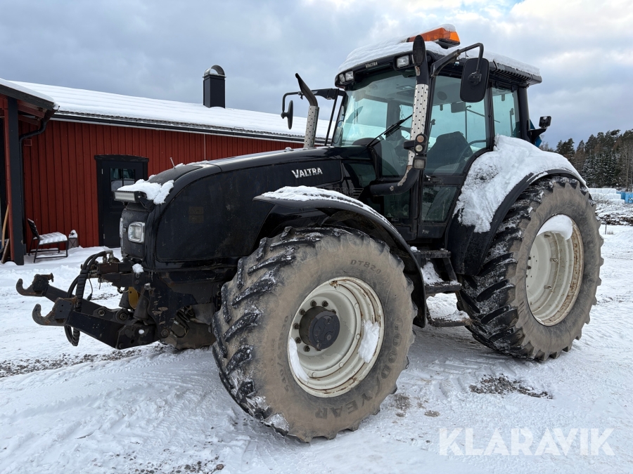 Traktor Valtra T190 Hitech