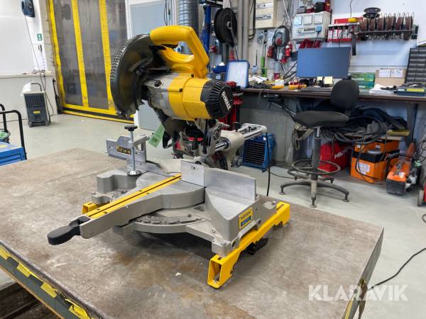 Kap & geringssåg Dewalt DW712