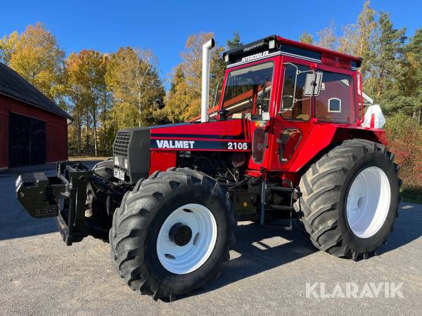 Traktor Valmet 2105