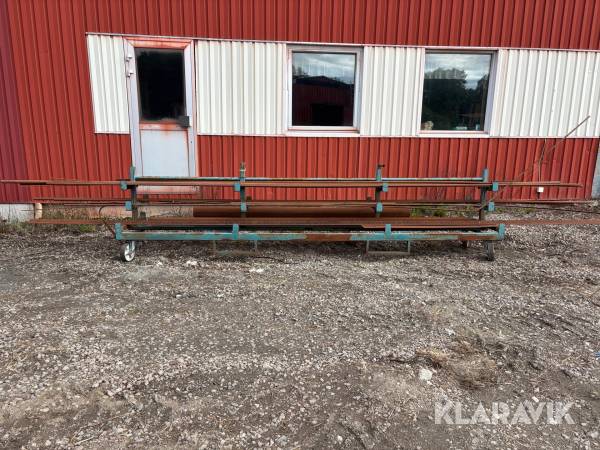 Materialvagn svängbara hjul