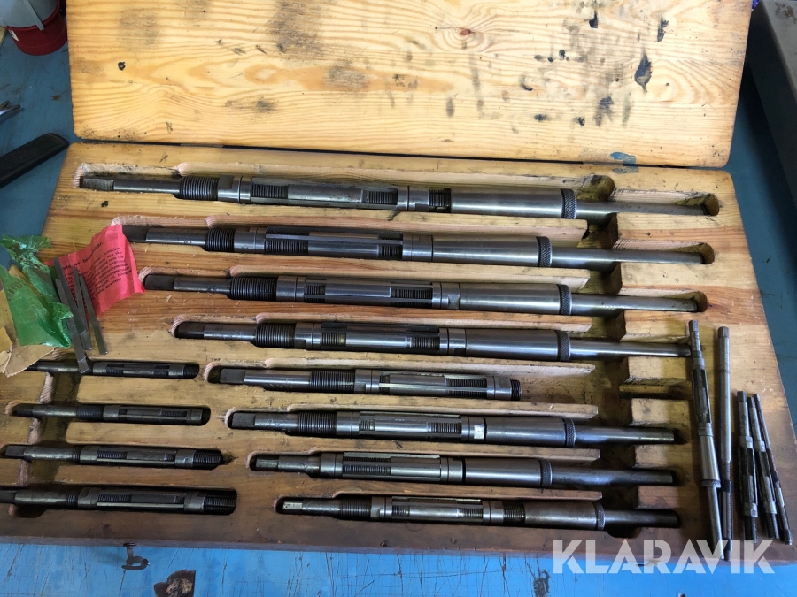 Ställbara brotschar Carl Larssons mekaniska verkstad