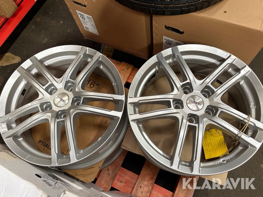 Fälgar Dezent TZ 6,5x17 PCD5/112 ET39 CB66,6 BH 60 4st