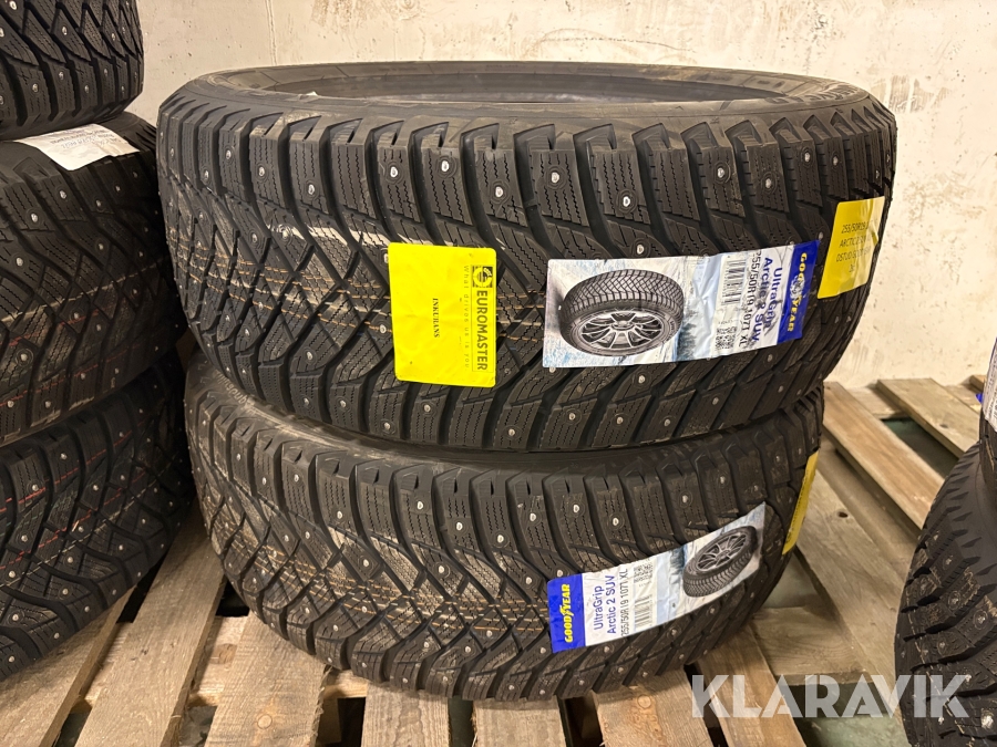 Däck Goodyear Arctic 2 SUV XLFP DSTUD 2st