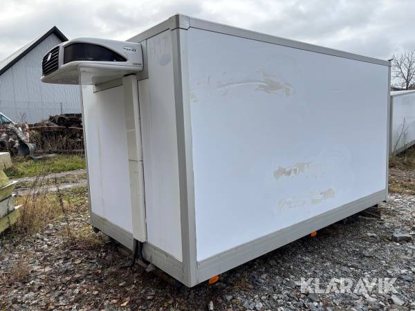 Glasfiberskåp till transportbil CAB med bakdörr