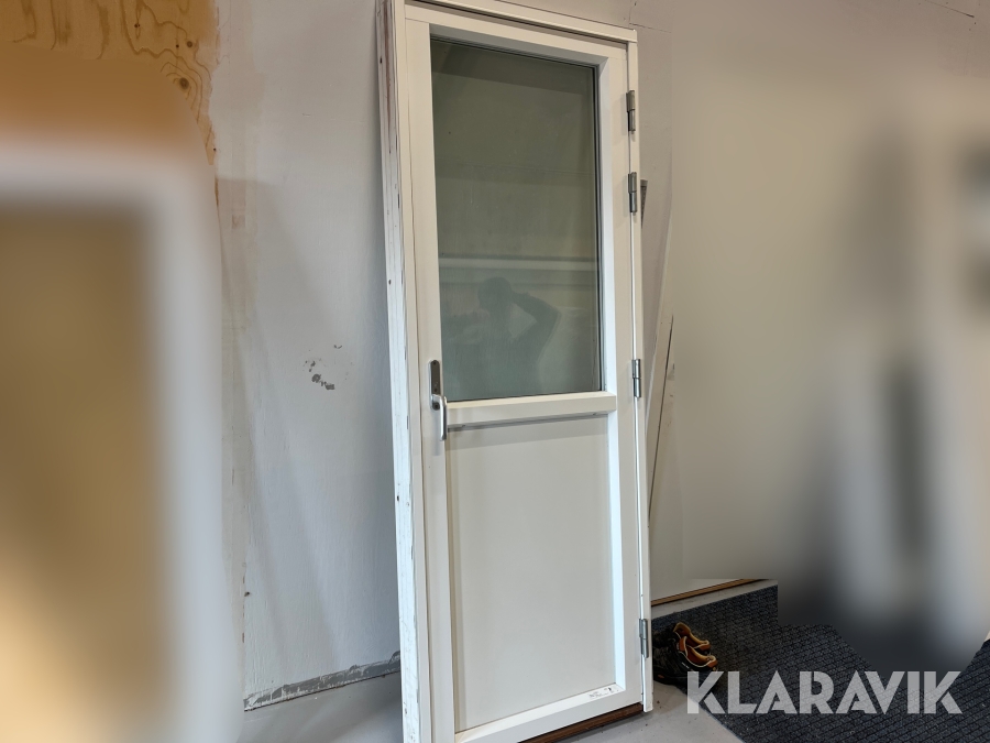 Dörr Tanums fönster