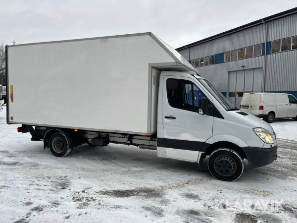 Lastbil Mercedes-Benz Sprinter 518 CDI med bakgavellyft