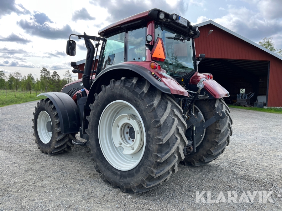 Traktor Valtra T203 Direct