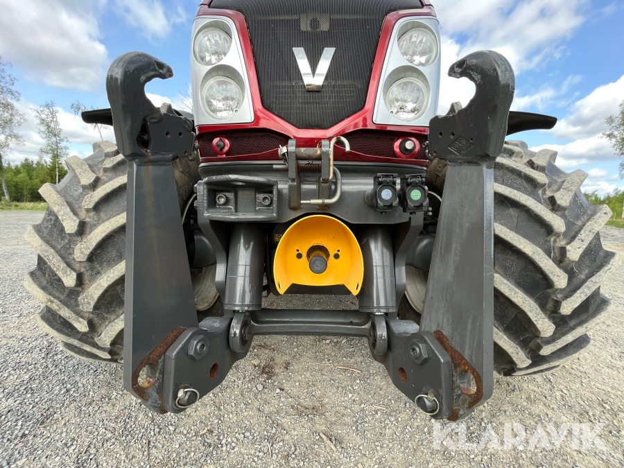 Traktor Valtra T203 Direct