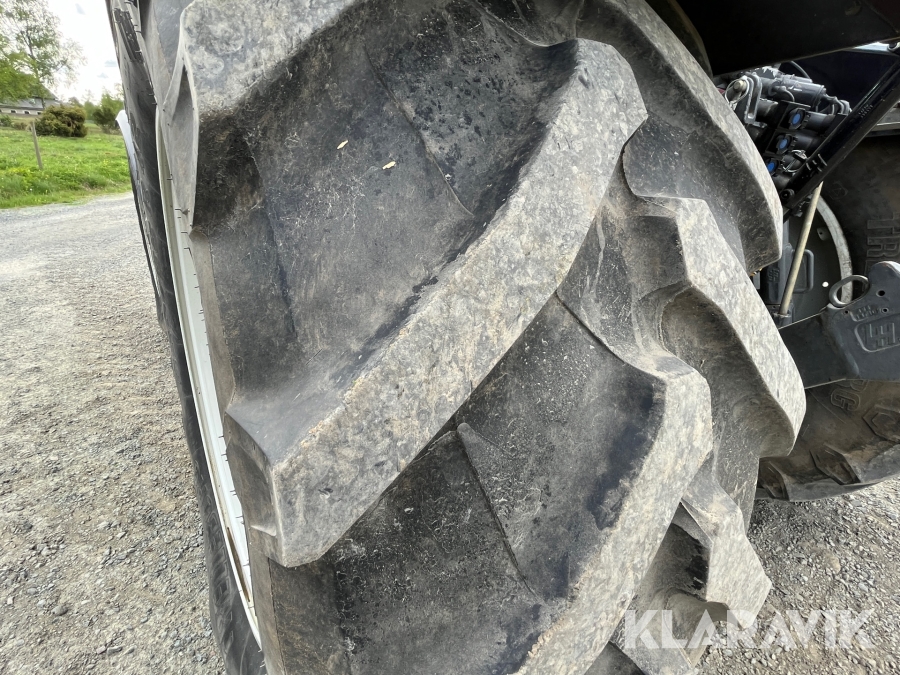 Traktor Valtra T203 Direct