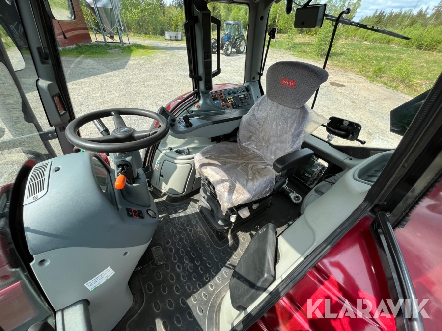 Traktor Valtra T203 Direct