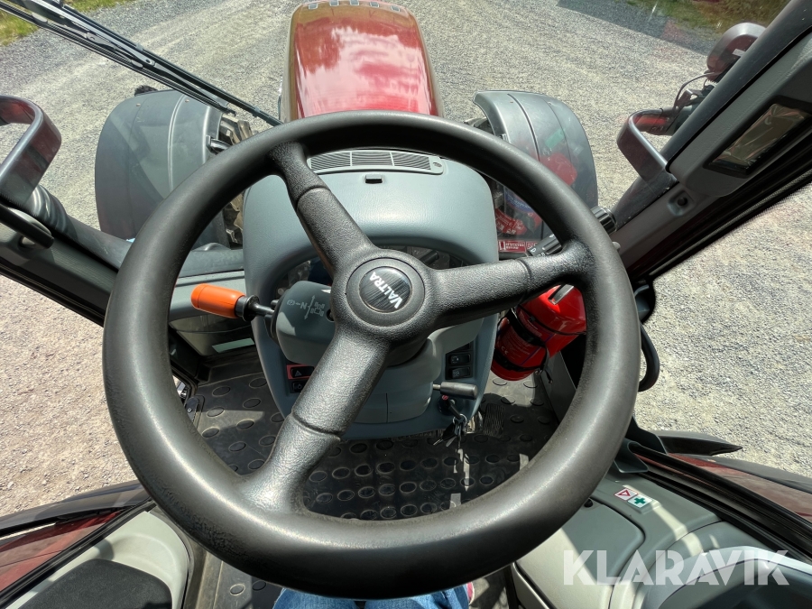 Traktor Valtra T203 Direct