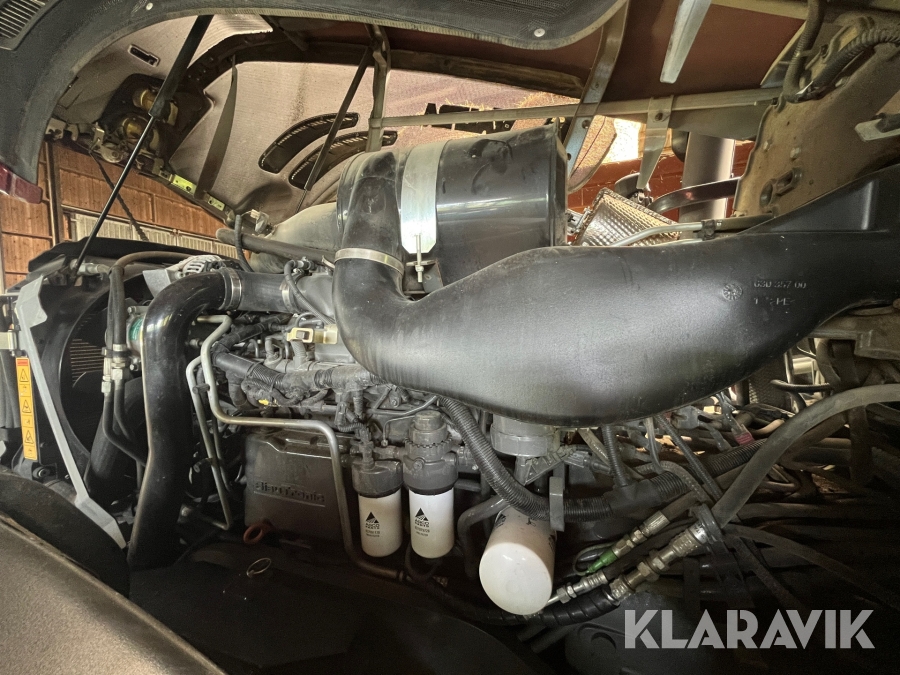 Traktor Valtra T203 Direct