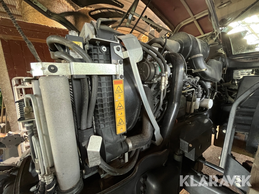 Traktor Valtra T203 Direct