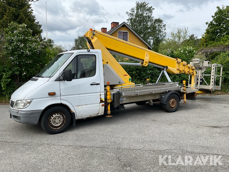 Billift Mercedes-Benz Sprinter 311 CDI med lift Omme 2200ETZ
