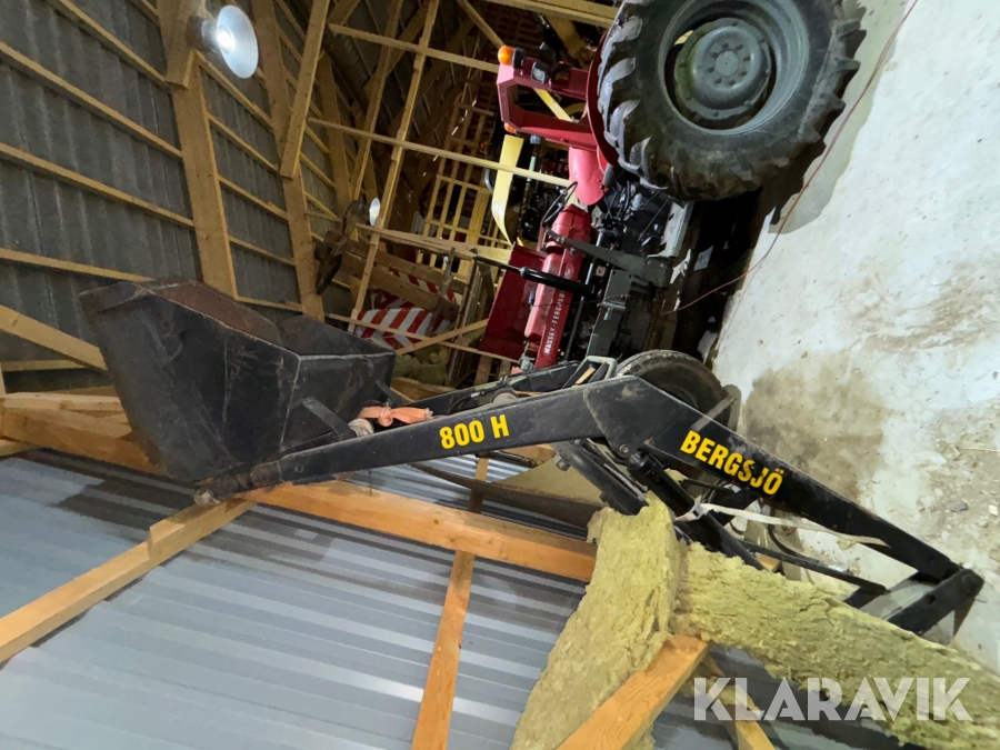 Frontlastare med skopa Bergsjö 800 H