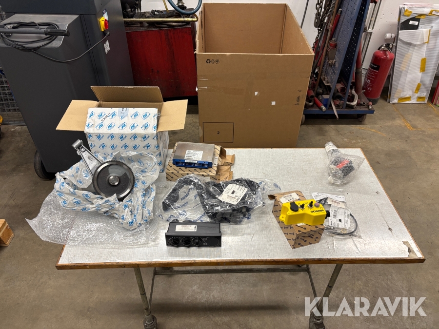 Diverse reservdelar Scania bussar