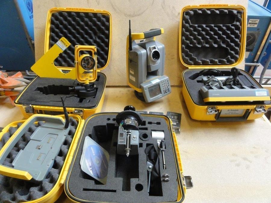 Totalstation TRIMBLE S6 2 DR 300