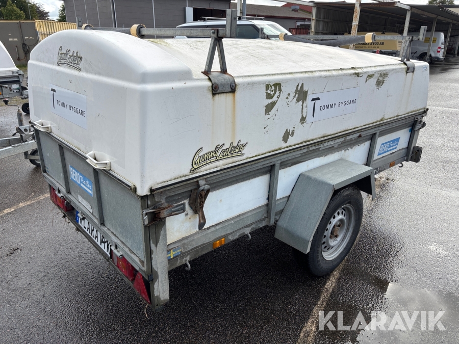 Personbilssläp Rekotrailer FF 3905 med kåpa