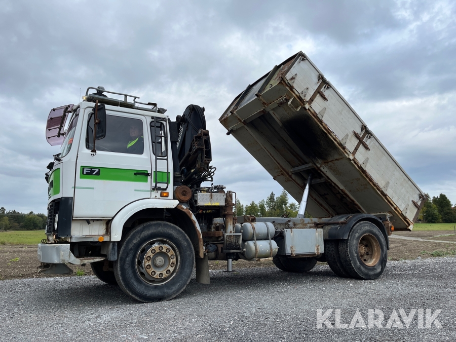 Lastbil med tipp och kran Volvo F7-4X2