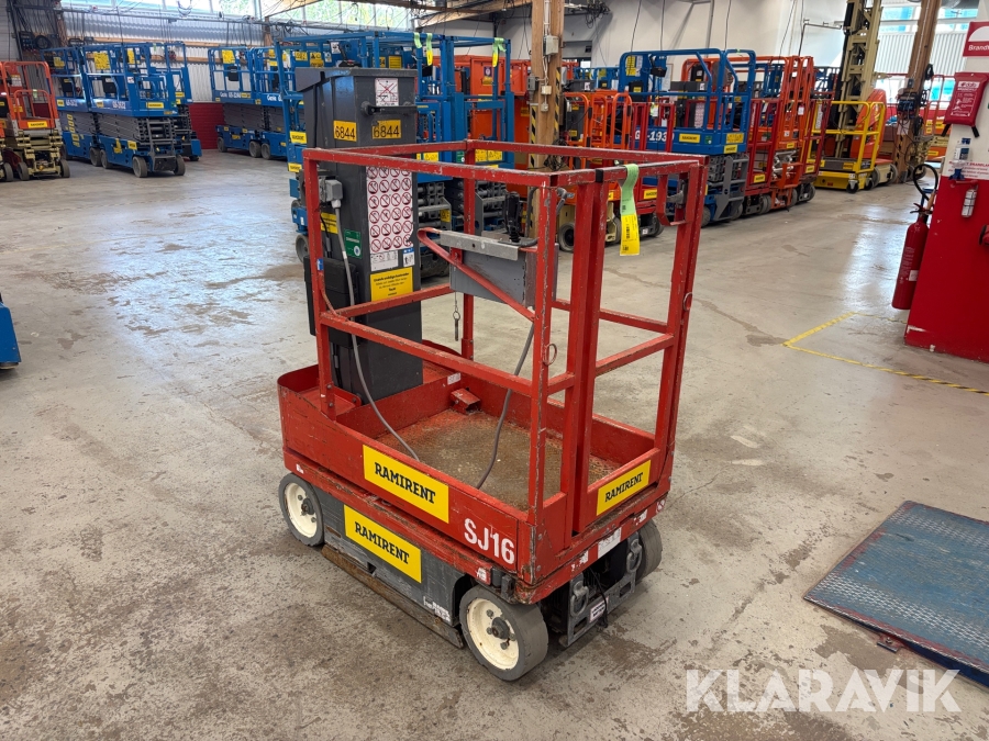 Pelarlift Skyjack SJ16