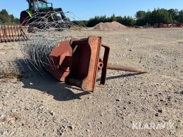 Stängselredskap med kombispjut och nätrulle fäste S40