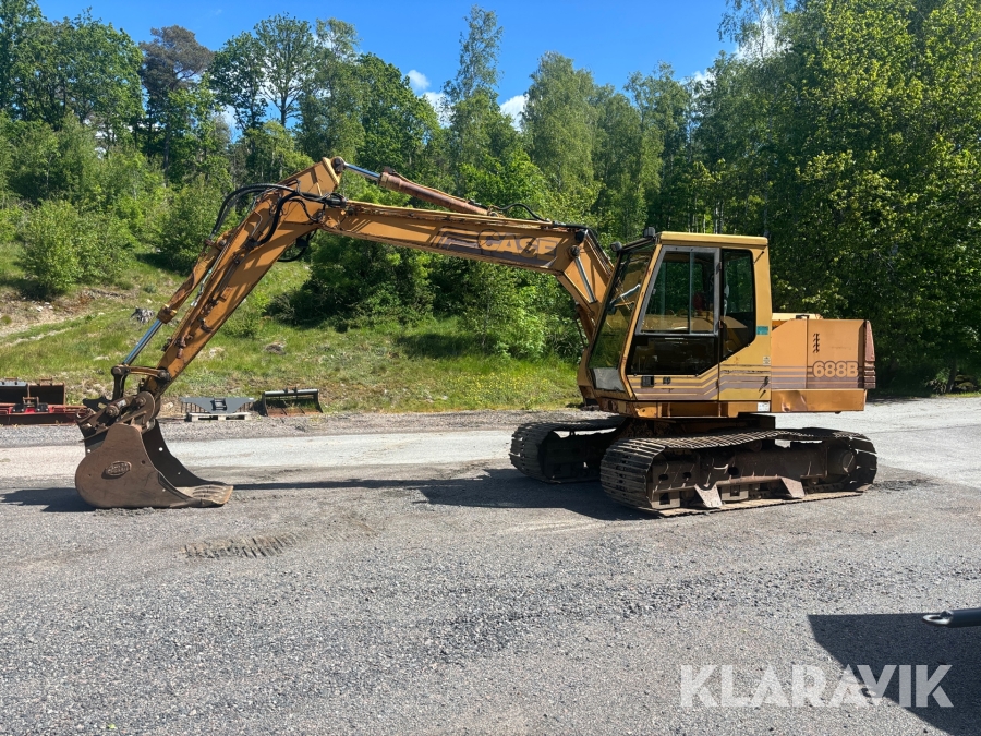 Bandgrävare Case 688 B med rotator och 5 st redskap