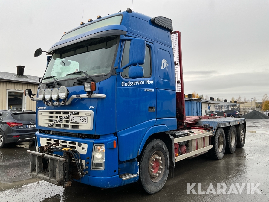 Lastväxlare Volvo FH 520 med plogutrustning