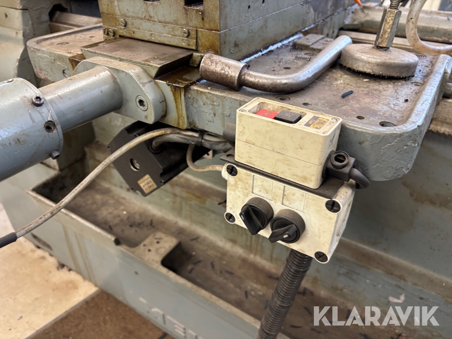 Automatsvarv Meuser+Co med styrsystem och tillbehör